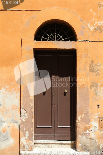 Image of Door in Rome
