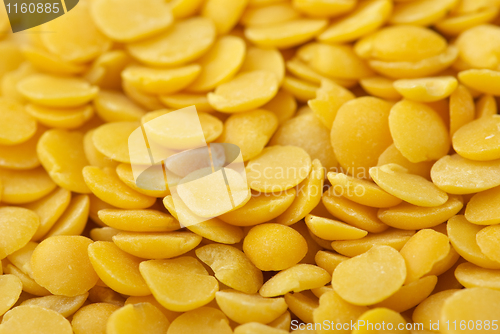 Image of Yellow split lentils closeup