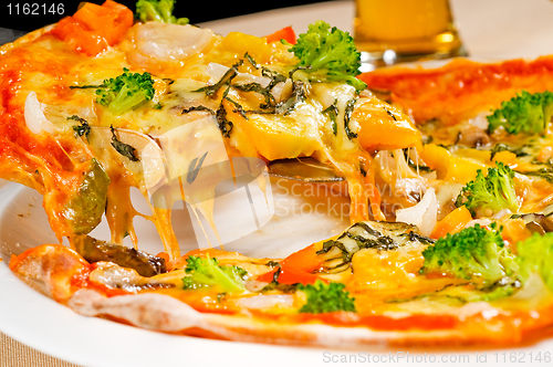 Image of vegetarian pizza