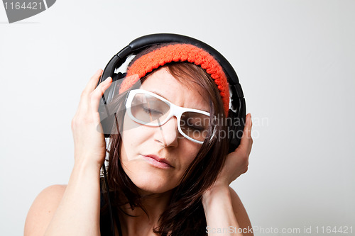 Image of Woman with headphones