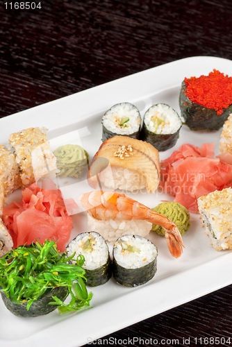 Image of sushi set