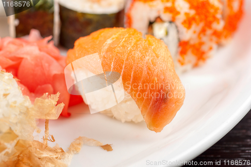 Image of sushi set