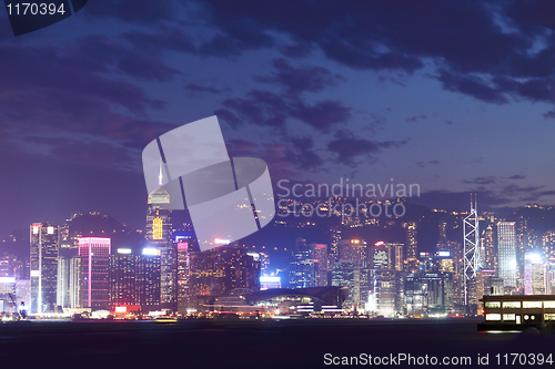 Image of Hong Kong at night 