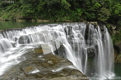Image of Shifen waterfall in Taiwan
