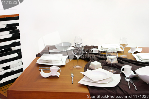 Image of Dining table