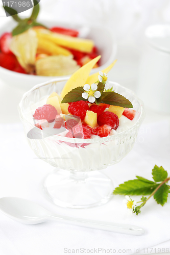 Image of Natural yogurt with fresh fruits