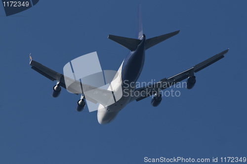 Image of airplane