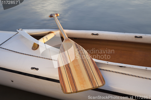 Image of canoe paddle