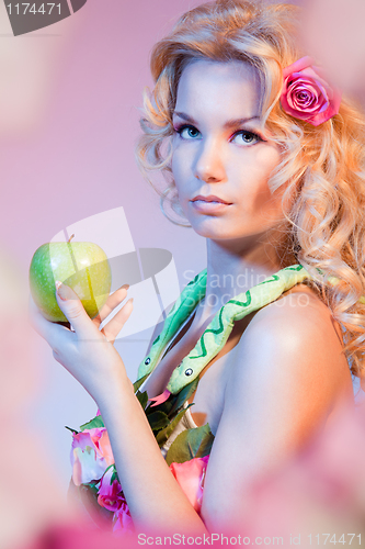 Image of Eva with apple