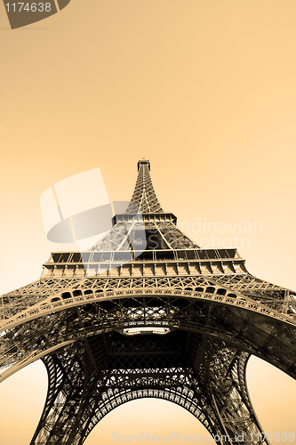 Image of Eiffel tower