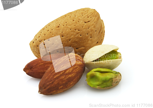 Image of Almonds and pistachio