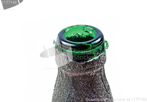 Image of neck of green bottle