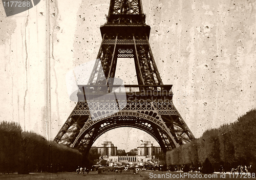 Image of Eiffel Tower Paris
