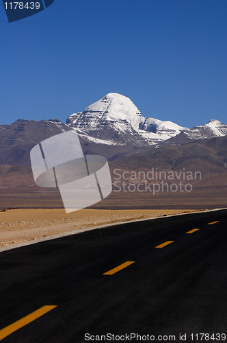 Image of Landscape of snow-capped mountains