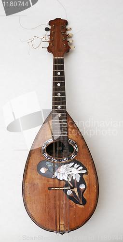 Image of old mandolin with pearl incrustation