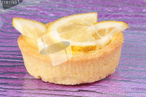 Image of Mini lemon fruit tart