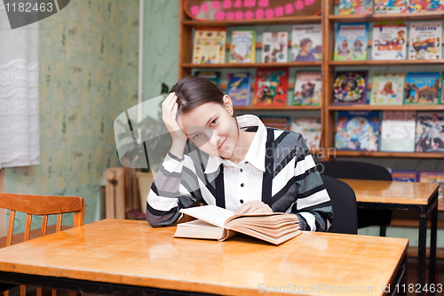 Image of The girl prepares for examination