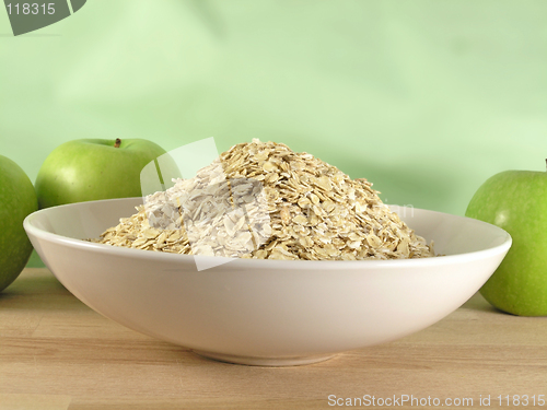 Image of oatmeal in bowl