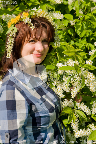 Image of girl in a wreath