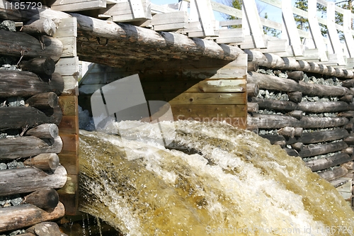 Image of Timber floating dam