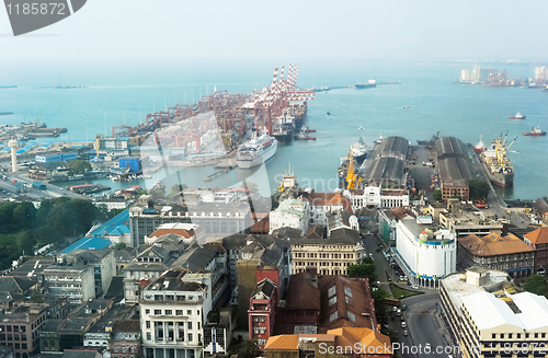 Image of Colombo harbor