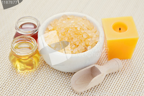Image of honey bath salt