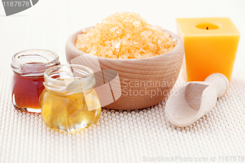 Image of honey bath salt