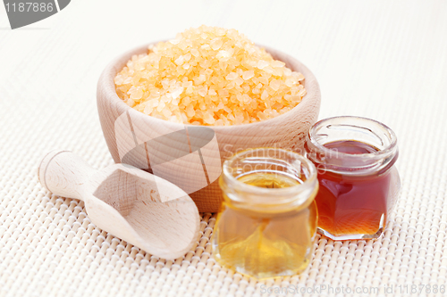 Image of honey bath salt