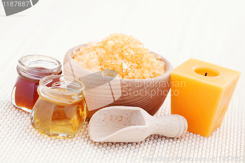 Image of honey bath salt