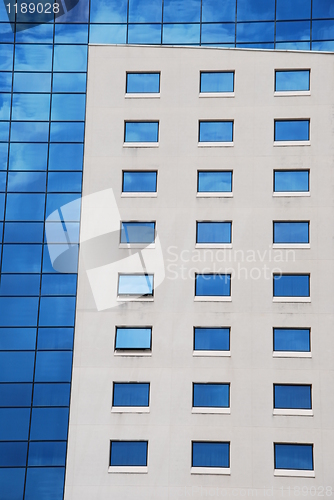 Image of Office building (glass and concrete pattern)