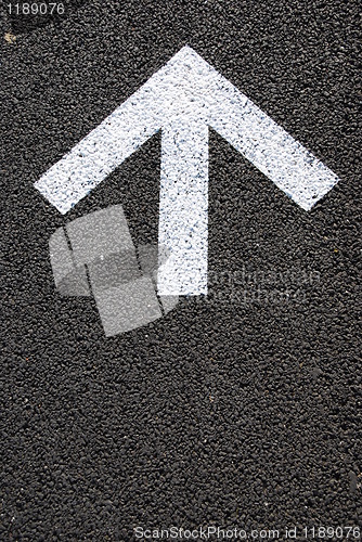 Image of Asphalt with arrow