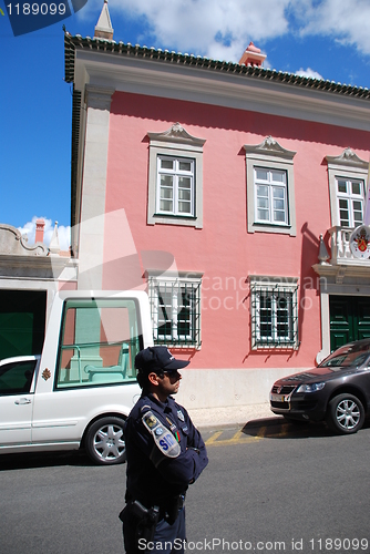 Image of Papamobil waiting for Pope Benedict XVI