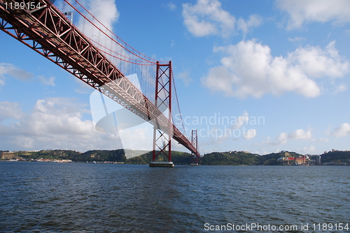 Image of 25th April bridge in Lisbon, Portugal