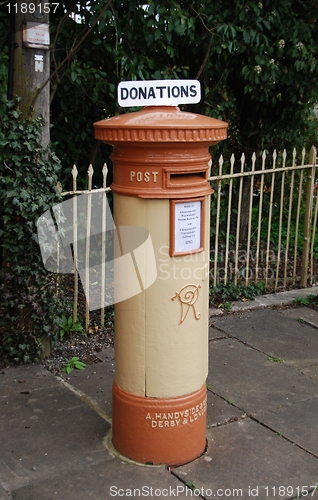 Image of British postbox