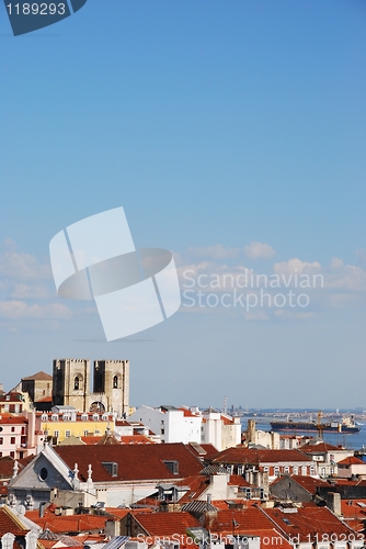 Image of Lisbon cityscape with Sé Cathedral