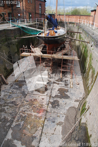 Image of Boat reparation (dry docks)