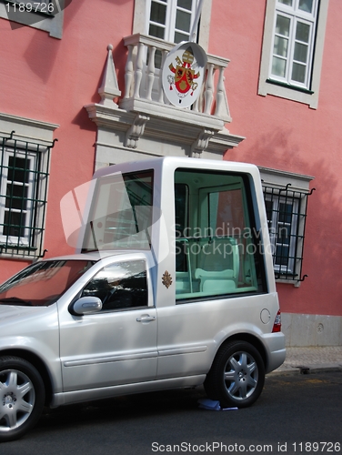 Image of Papamobil waiting for Pope Benedict XVI