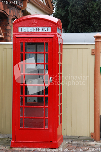 Image of British telephone booth