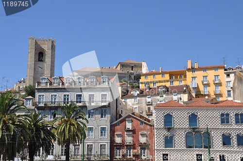 Image of Lisbon cityscape with Se Cathedral