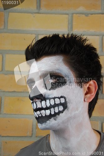 Image of Portrait of a creepy skeleton guy (Carnival face painting)
