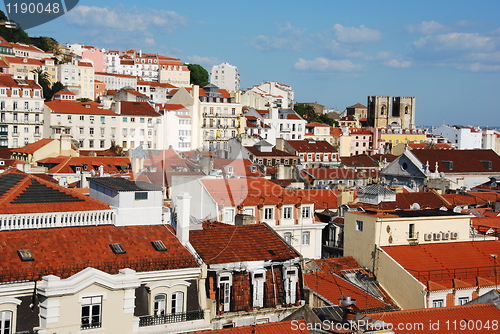 Image of Lisbon cityscape with Sé Cathedral