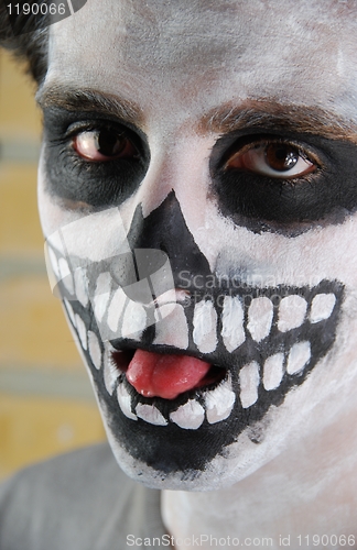 Image of Portrait of a creepy skeleton guy (Carnival face painting)