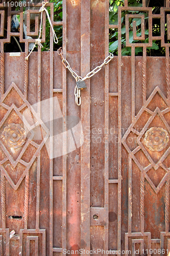 Image of rusty vintage door