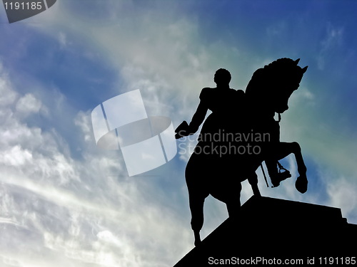 Image of Horse statue silhouette
