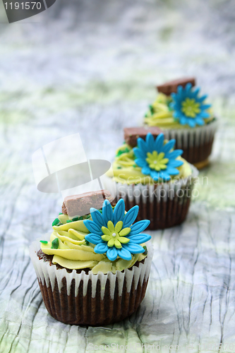 Image of Flower cupcakes