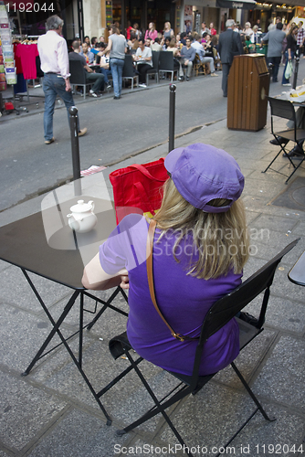 Image of Colorful female Paris