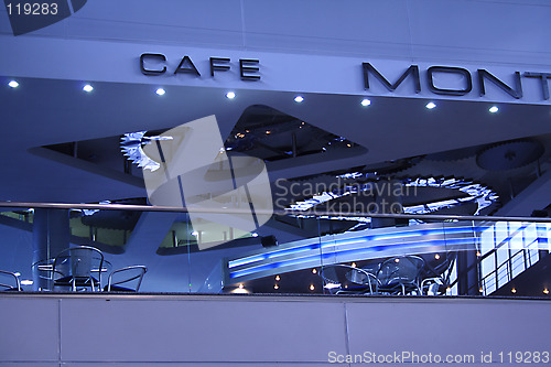 Image of cafe in airport