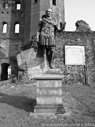 Image of Julius Caesar statue