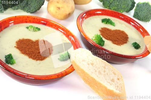 Image of broccoli cream soup
