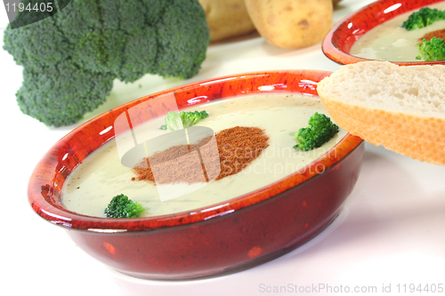 Image of broccoli cream soup